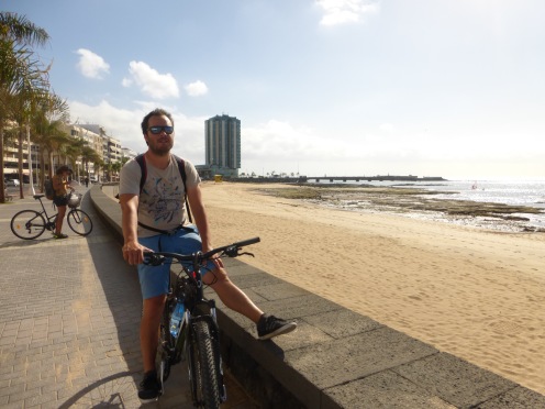 La veille, à vélo au départ d'Arrecife